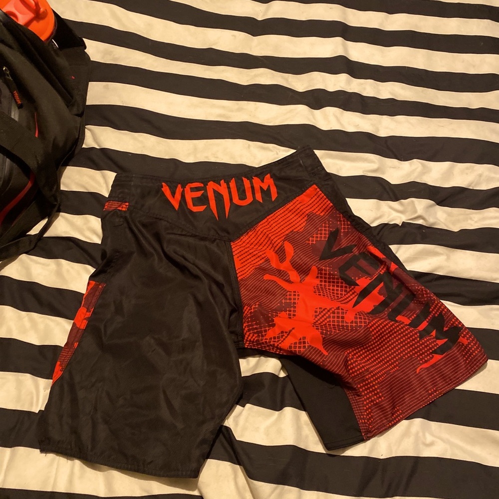 Men’s XS Fight Shorts